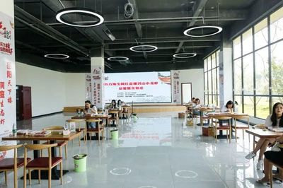 厲害了！君山區創業孵化基地榮膺省級基地并獲評優，商務秘書服務成亮點